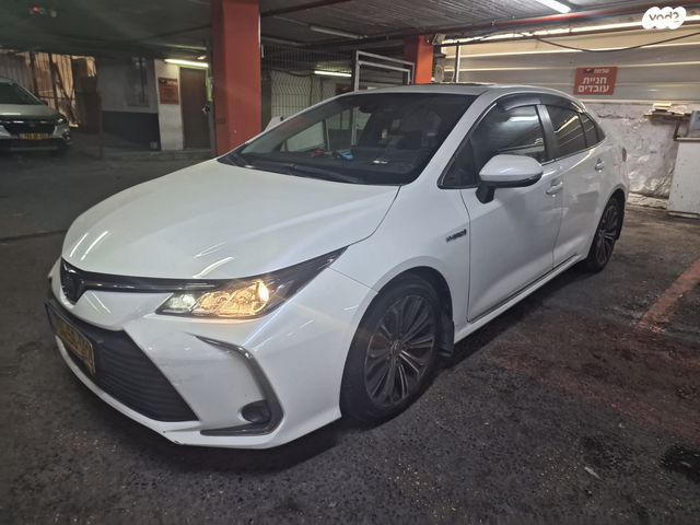 טויוטה קורולה