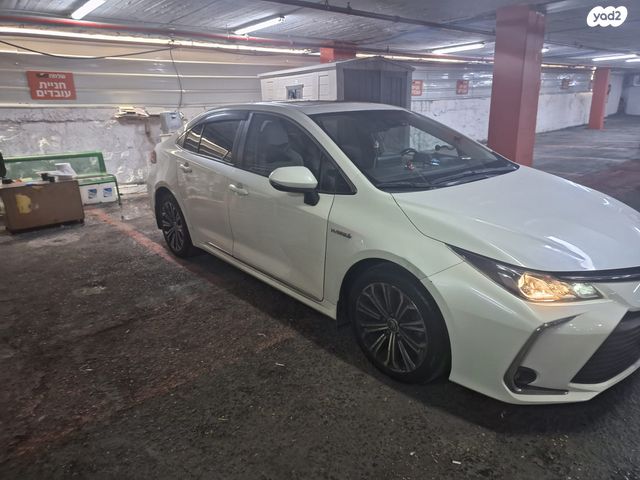 טויוטה קורולה