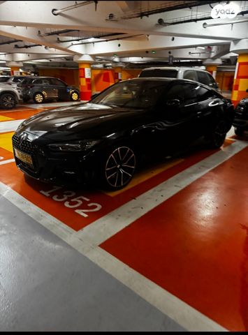 מודעת רכב ב מ וו סדרה 4