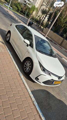 מודעת רכב טויוטה קורולה