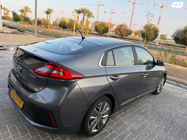 יונדאי איוניק