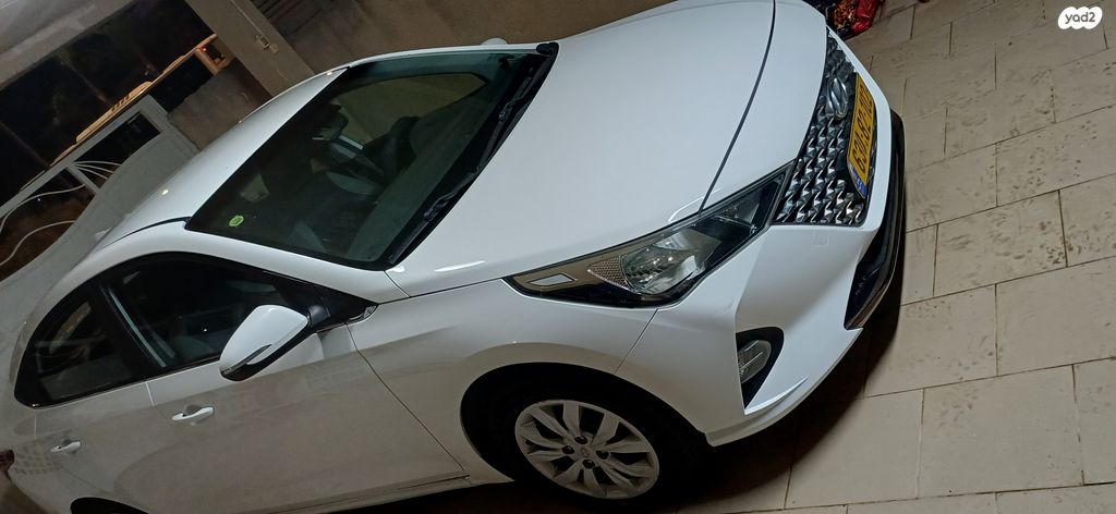 יונדאי אקסנט i25