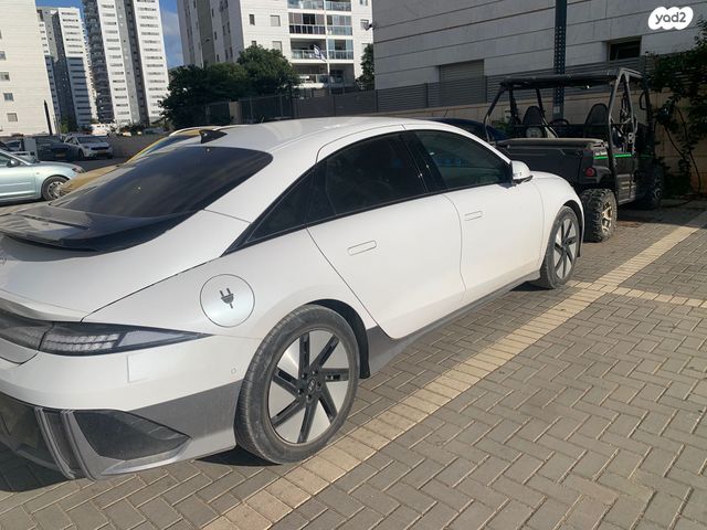 יונדאי איוניק 6