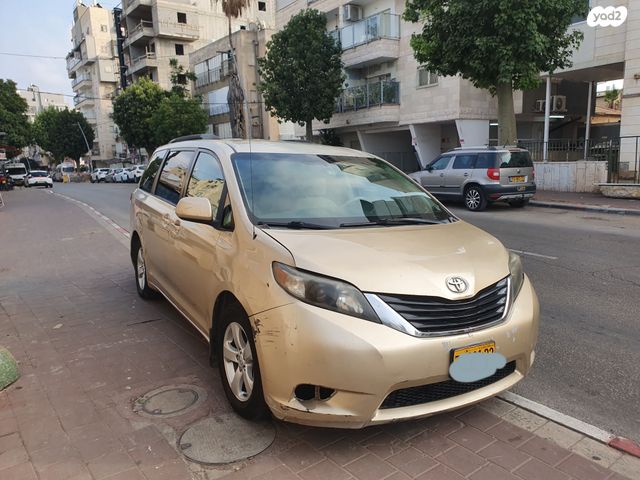 טויוטה סיינה