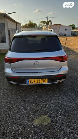 מרצדס-בנץ EQB