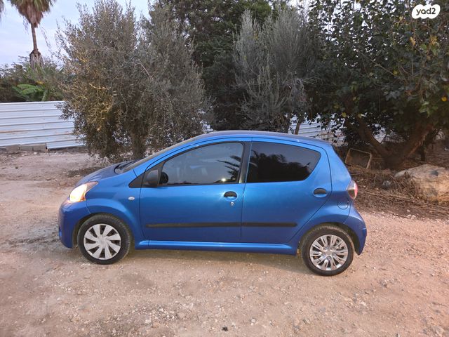 טויוטה אייגו