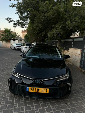 טויוטה קורולה