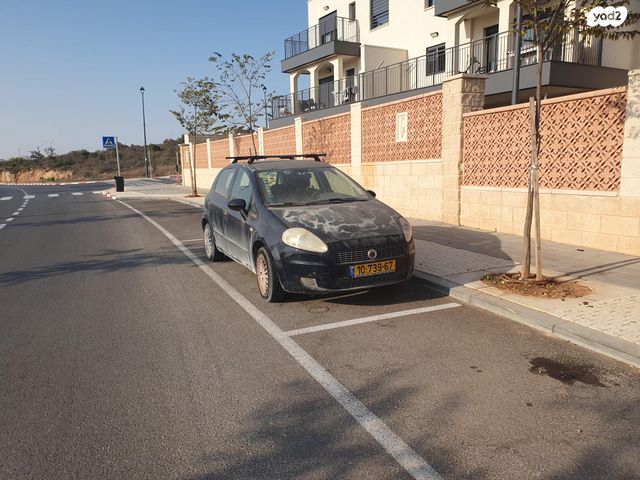 מודעת רכב פיאט פונטו