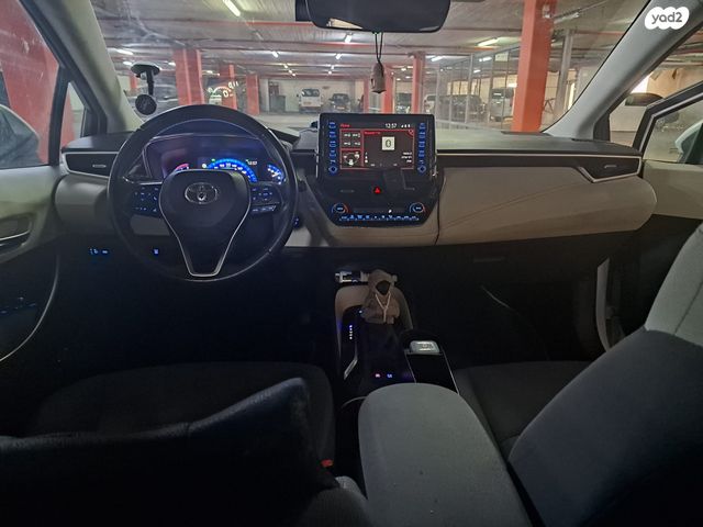 טויוטה קורולה