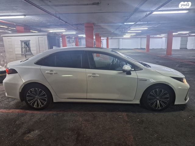 טויוטה קורולה