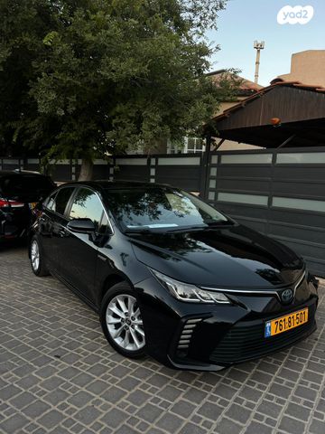 טויוטה קורולה