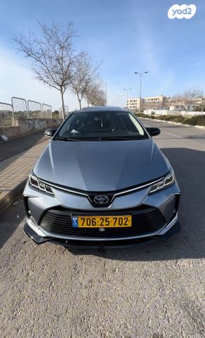 טויוטה קורולה