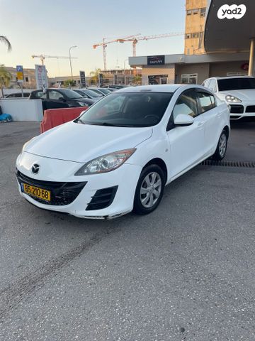 מודעת רכב מאזדה 3