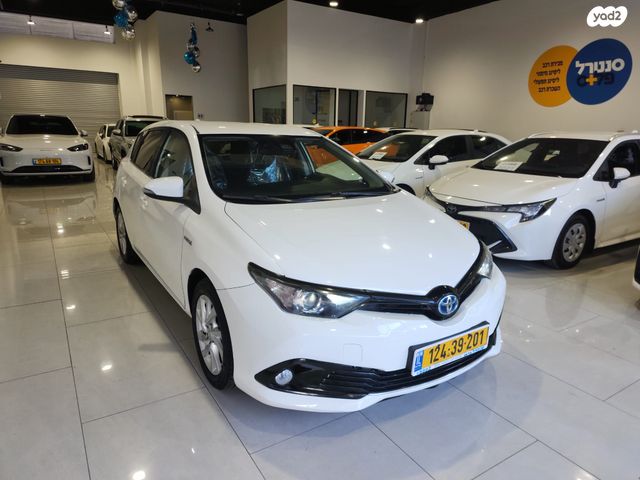 טויוטה אוריס