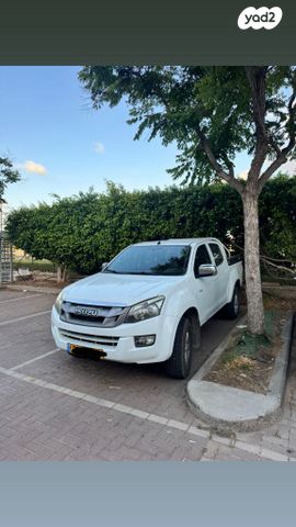 איסוזו די-מקס