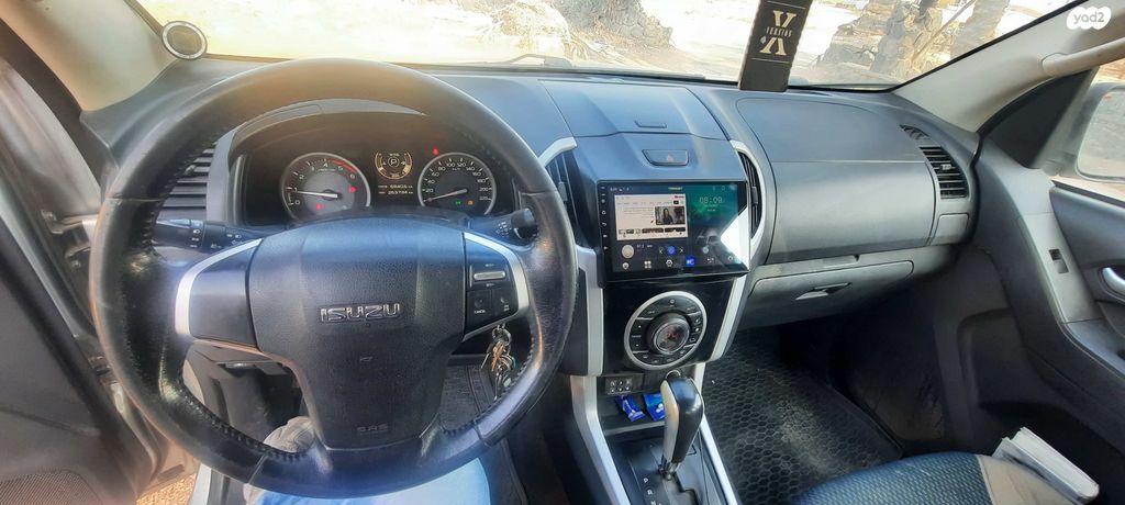 איסוזו די-מקס