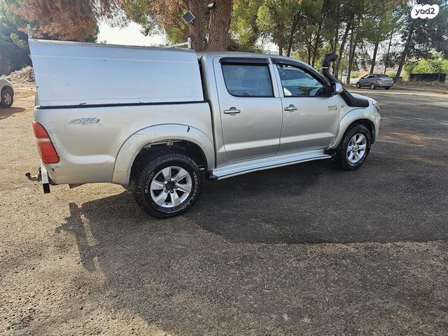 מודעת רכב טויוטה היילקס ויגו