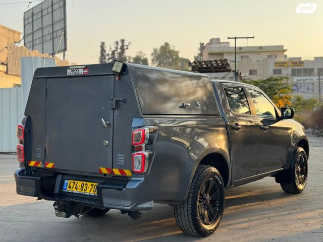 איסוזו די-מקס