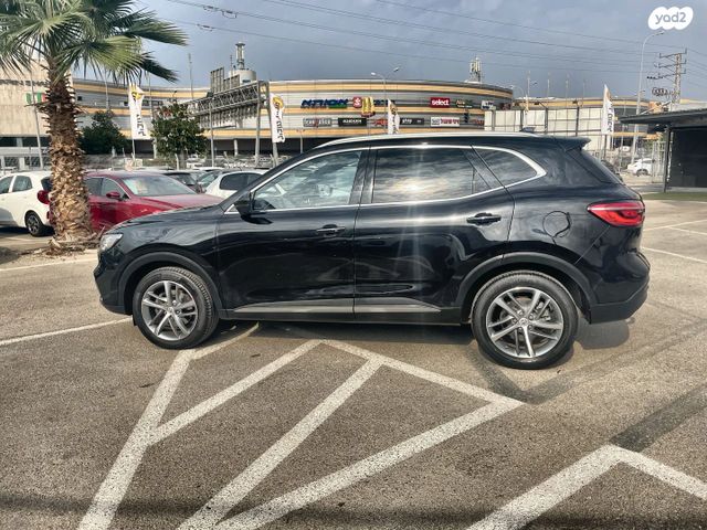 מודעת רכב אם ג'י EHS PHEV