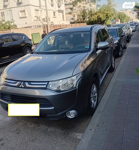 מיצובישי אאוטלנדר