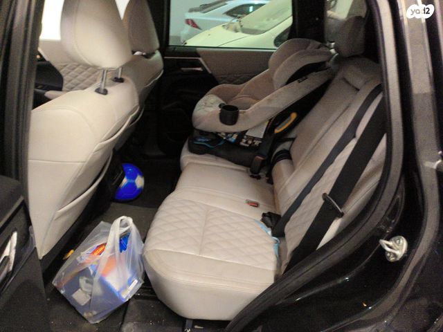 מיצובישי אאוטלנדר