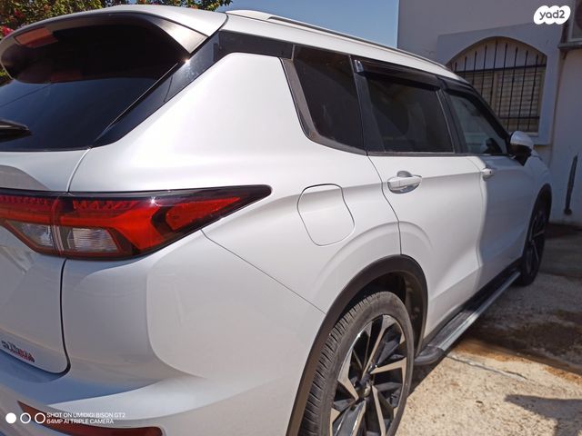 אאוטלנדר Instyle אוט׳ 2.5 (181 כ״ס)