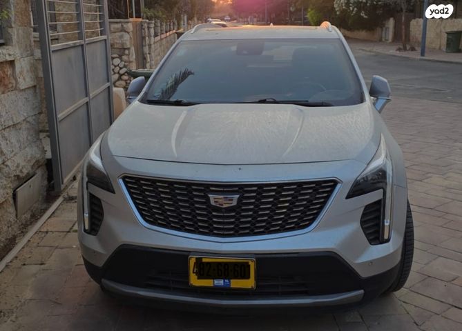 מודעת רכב קאדילק XT4