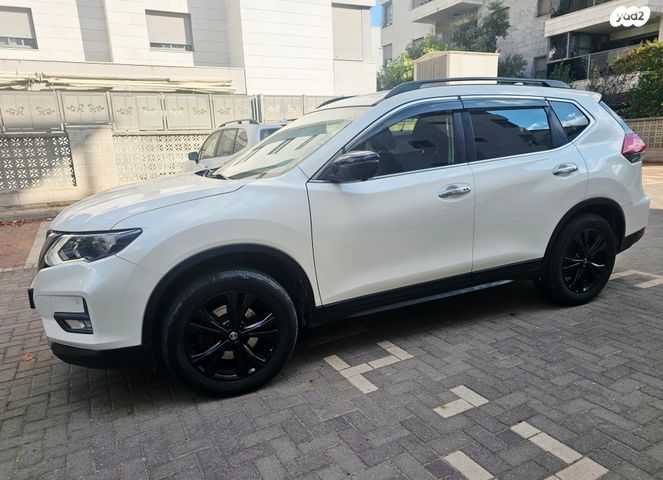 ניסאן אקס טרייל