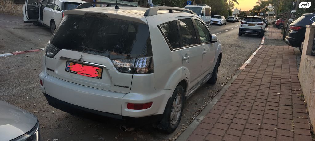 מיצובישי אאוטלנדר