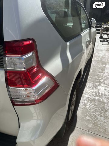 מודעת רכב טויוטה לנד קרוזר