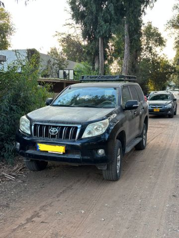 טויוטה לנד קרוזר