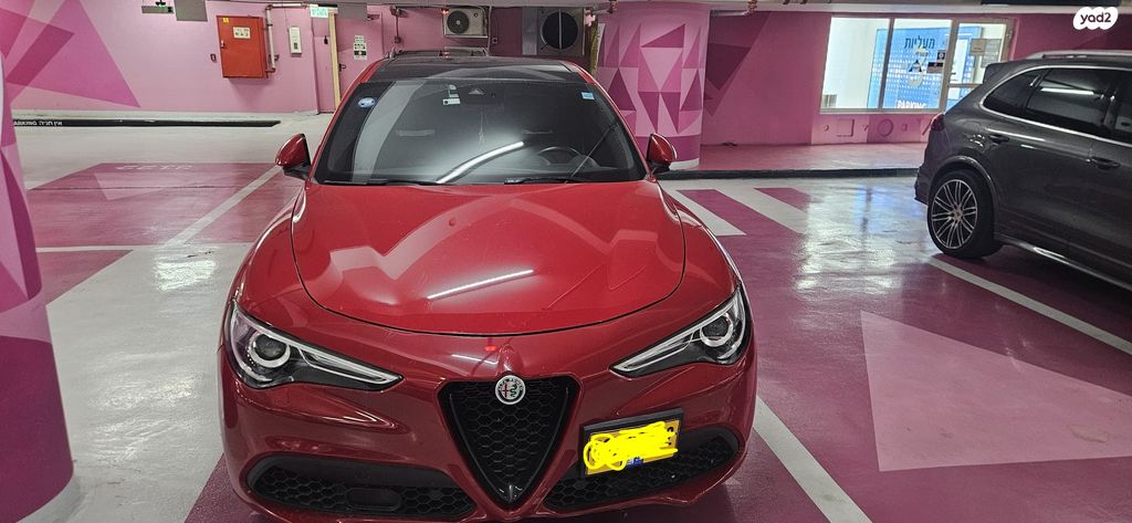 מודעת רכב אלפא רומיאו סטלביו