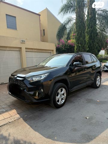 טויוטה RAV4