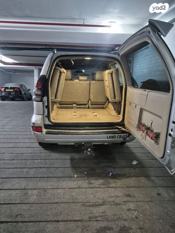 טויוטה לנד קרוזר