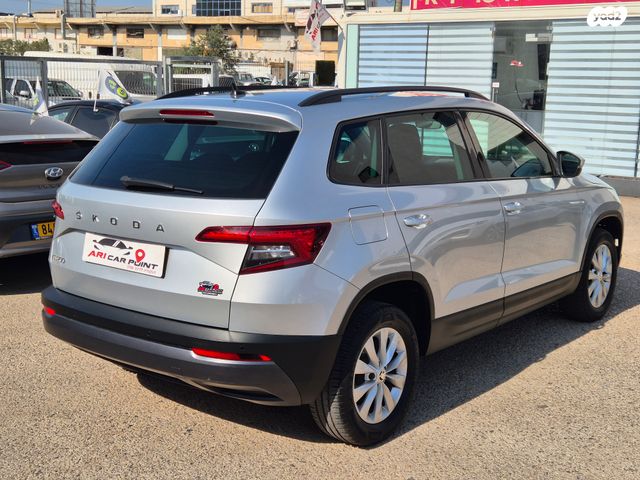 סקודה קארוק