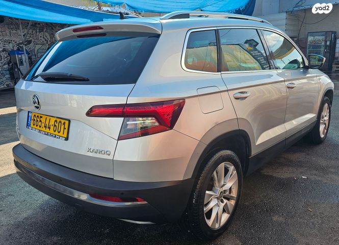 סקודה קארוק