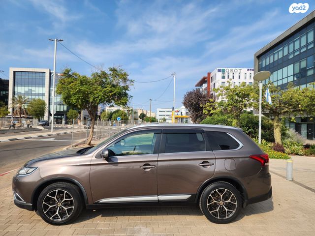 מיצובישי אאוטלנדר