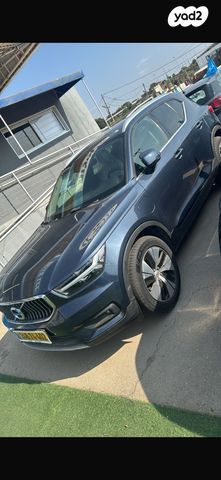 וולוו XC40