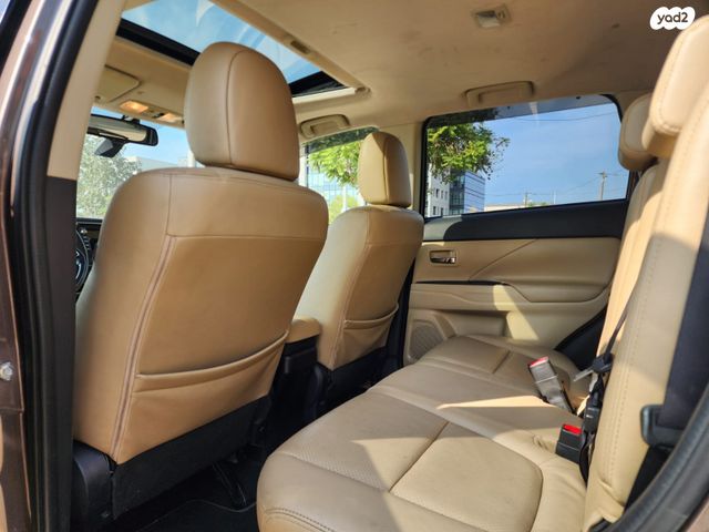 מודעת רכב מיצובישי אאוטלנדר 1