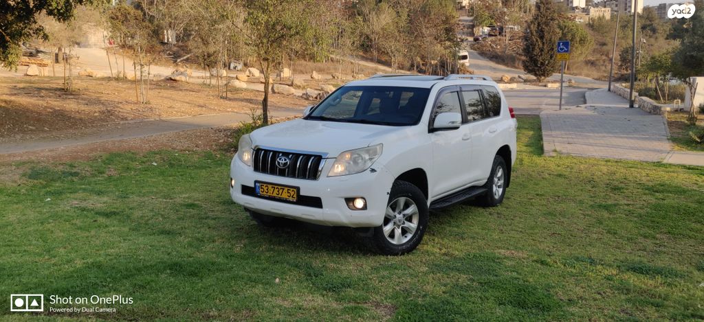 טויוטה לנד קרוזר