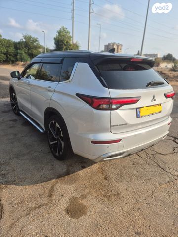 מיצובישי אאוטלנדר