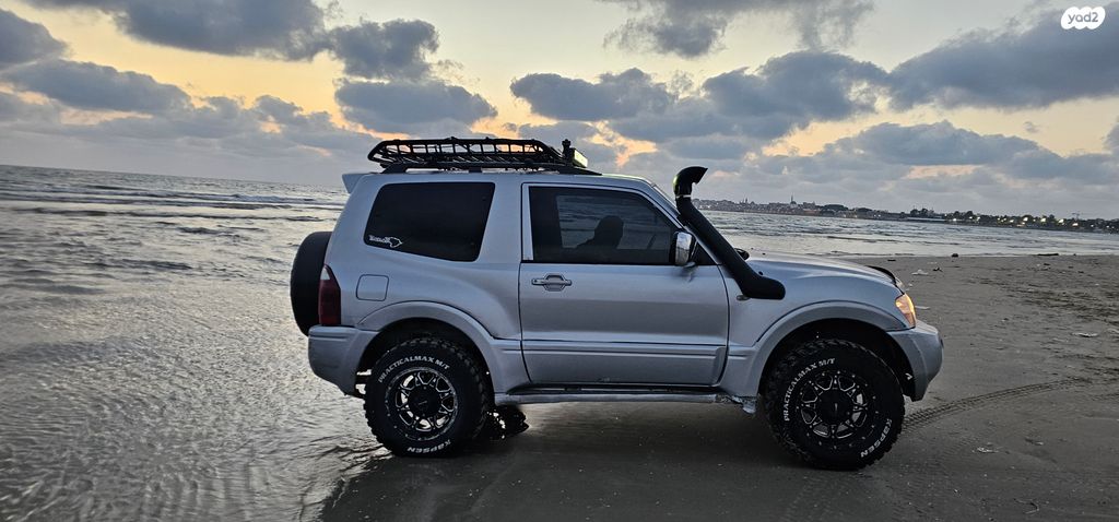 מיצובישי פג'רו