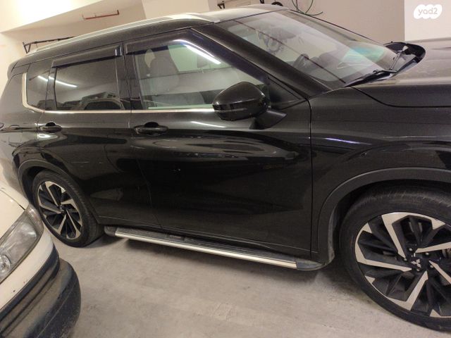 מיצובישי אאוטלנדר