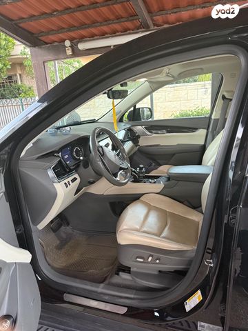 מודעת רכב קאדילק XT6