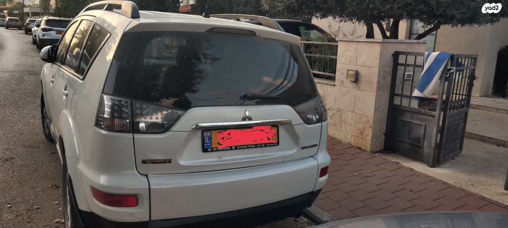 מיצובישי אאוטלנדר