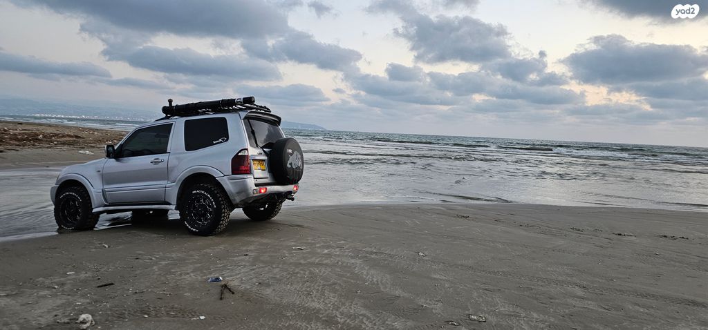 מיצובישי פג'רו