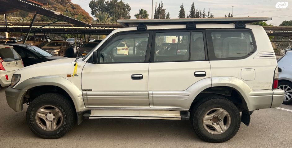 טויוטה לנד קרוזר