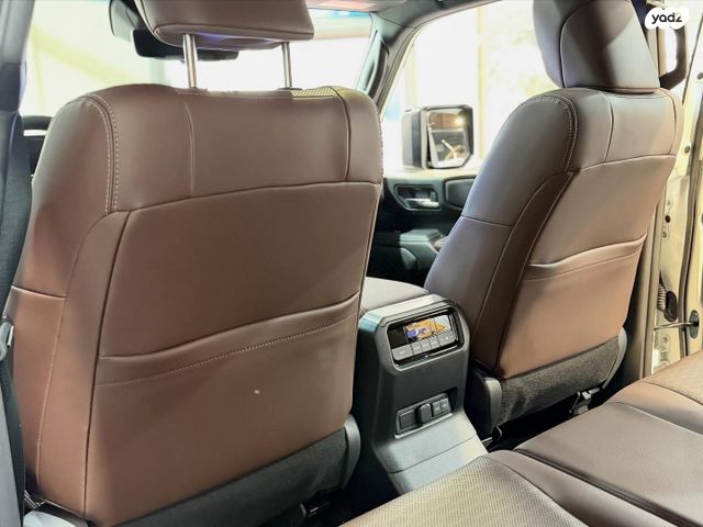 טויוטה לנד קרוזר