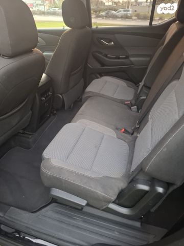 שברולט טראוורס