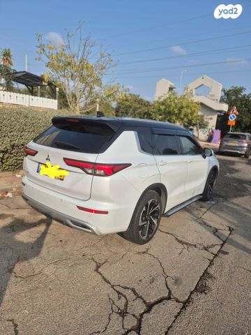 מיצובישי אאוטלנדר